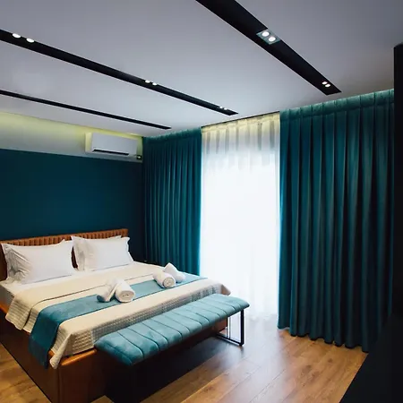 Brilant Luxury * ジロカストラ