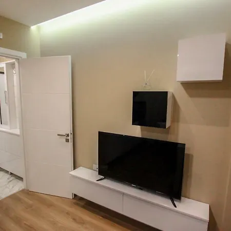 Brilant Luxury Apartment Gjirokaster